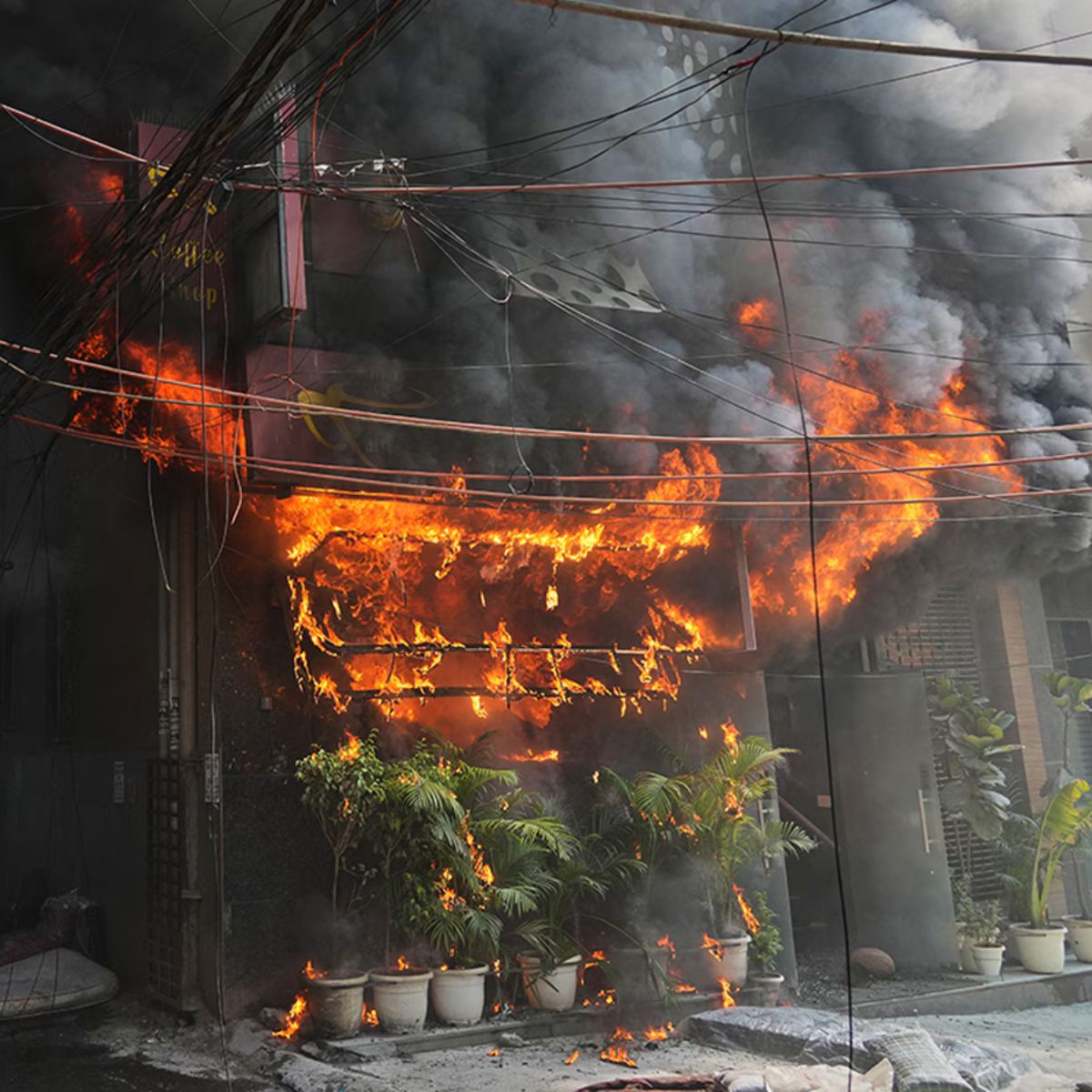 Update: Nigerians among 18 foreign nationals k!lled in Delhi hotel fire