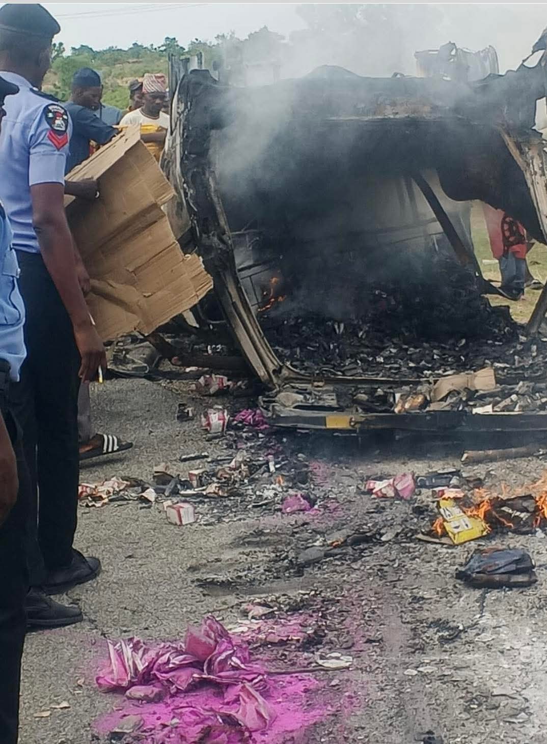Four corps members and soldier burnt to d3ath in Adamawa auto crash