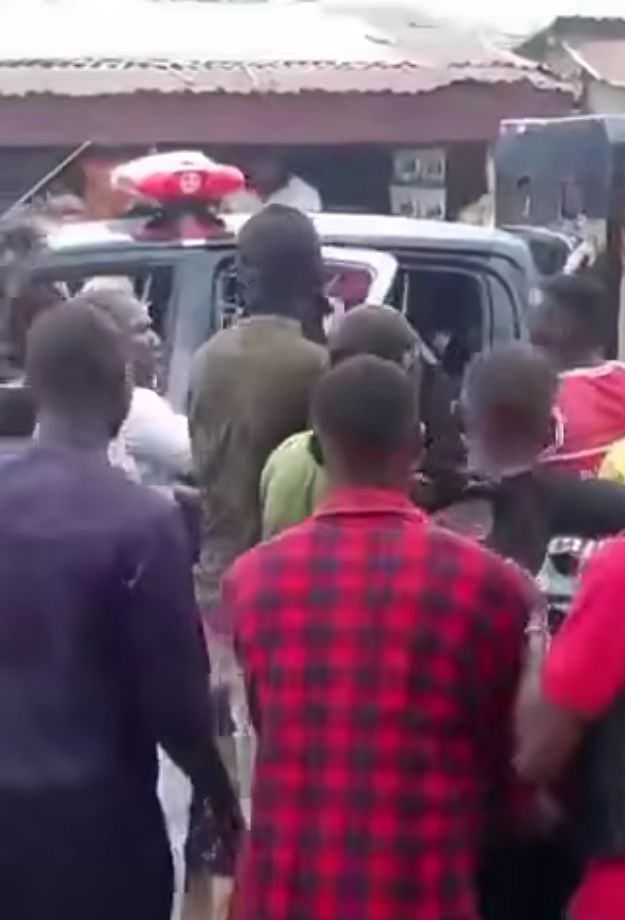 Insecurity: Police take custody of two suspects arrested by forest guards in Ogun