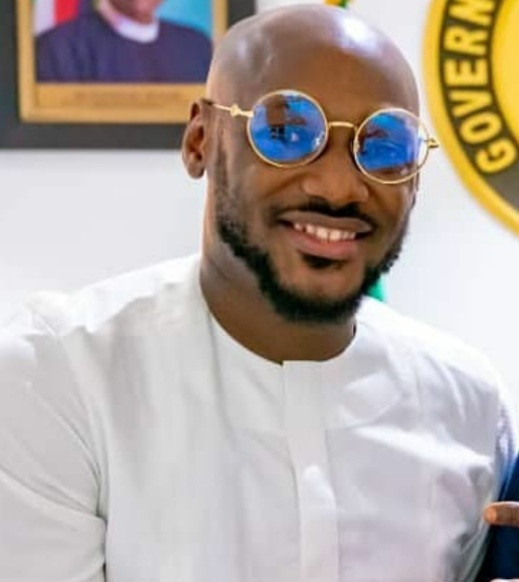 Comedy continent - Singer 2face Idibia mocks FG over plans to spend N53.6bn to fight corruption