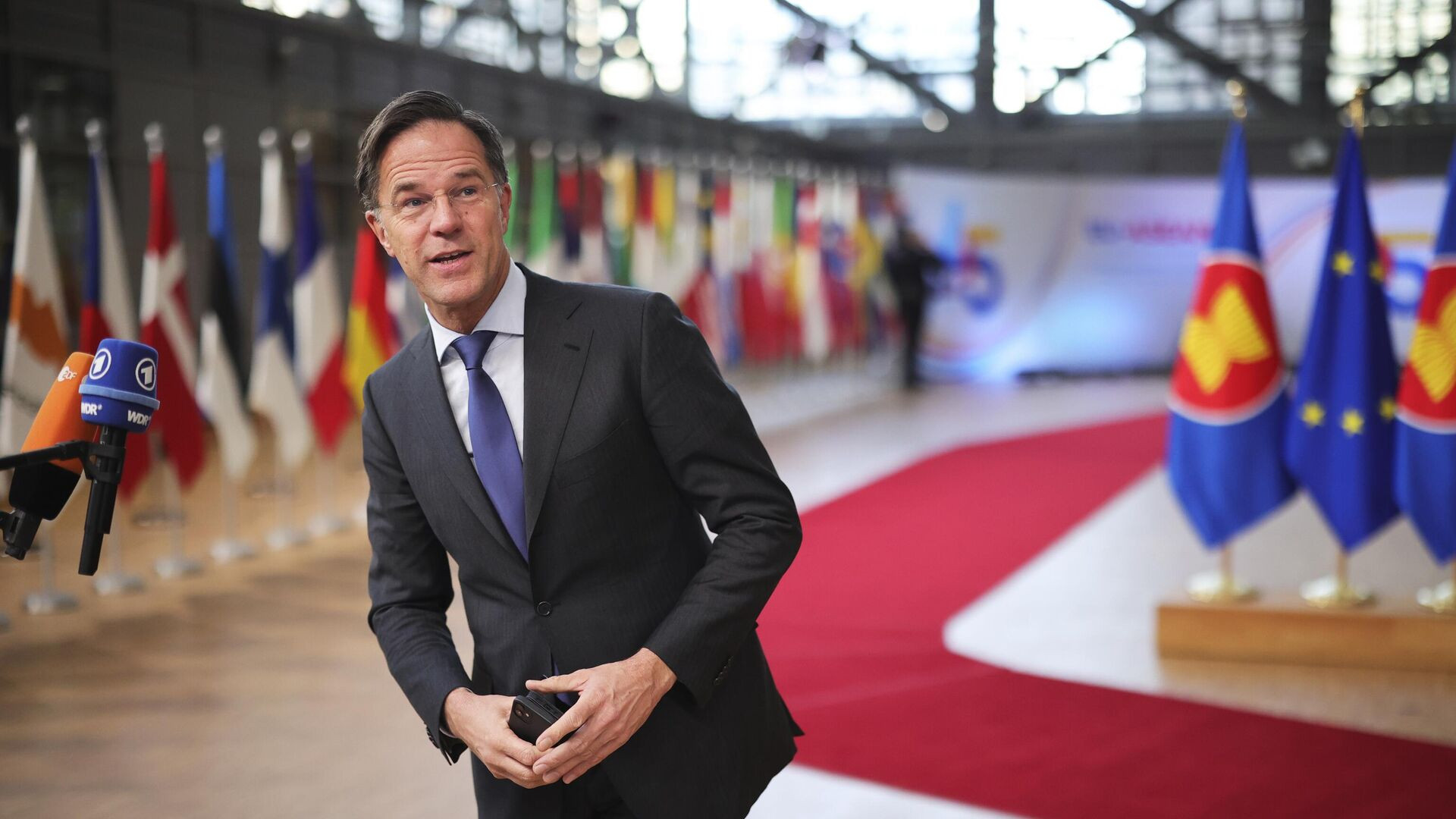 Netherlands to make official apology for its role in the history of slave trade