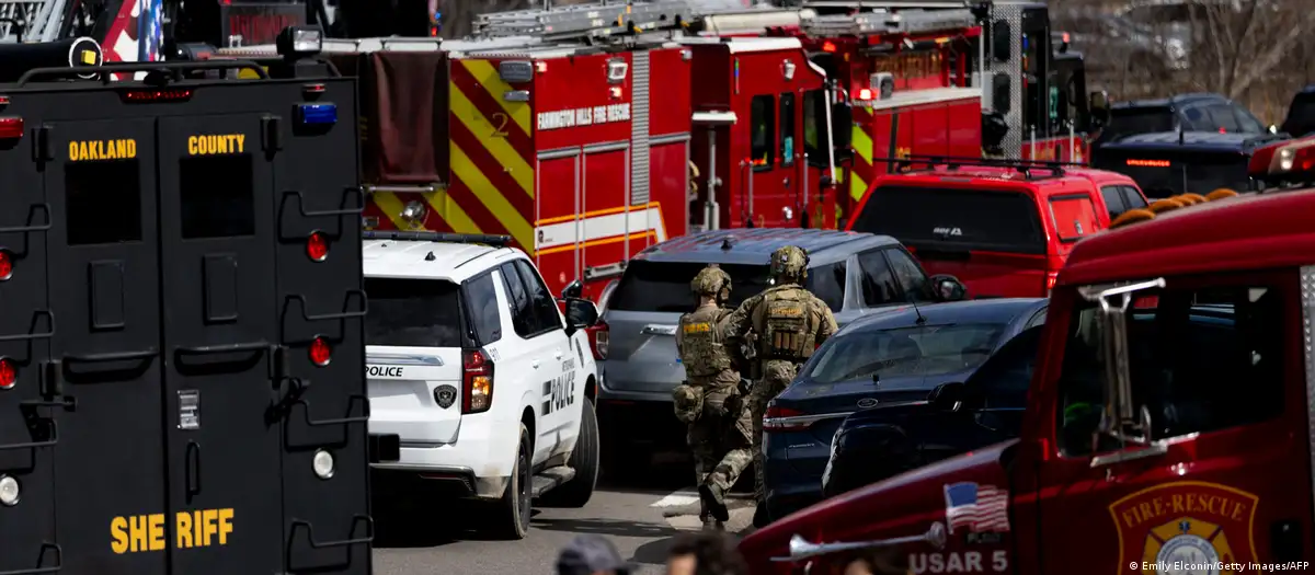 Suspect k!lled after attack on Detroit-area synagogue