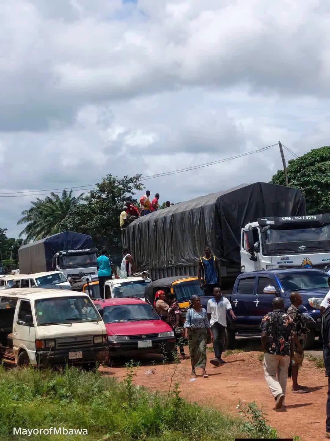 Residents protest as gunmen allegedly kidnap 18 mourners in Benue community