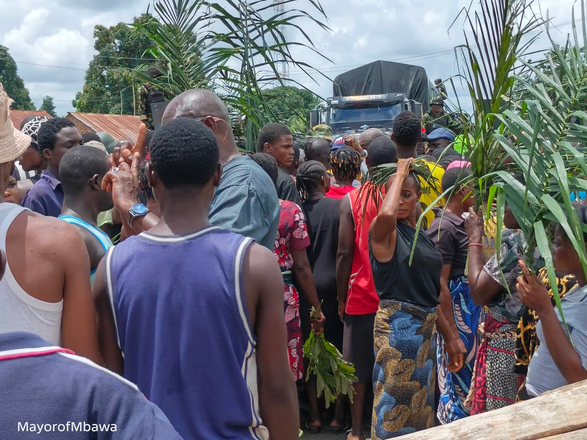 Residents protest as gunmen allegedly kidnap 18 mourners in Benue community