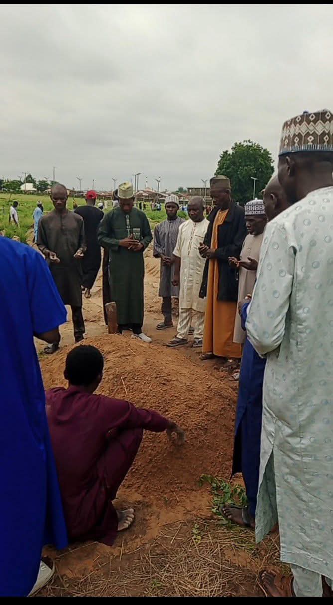 Mother, daughter and one other lose their lives in stampede at Niger State Govt House