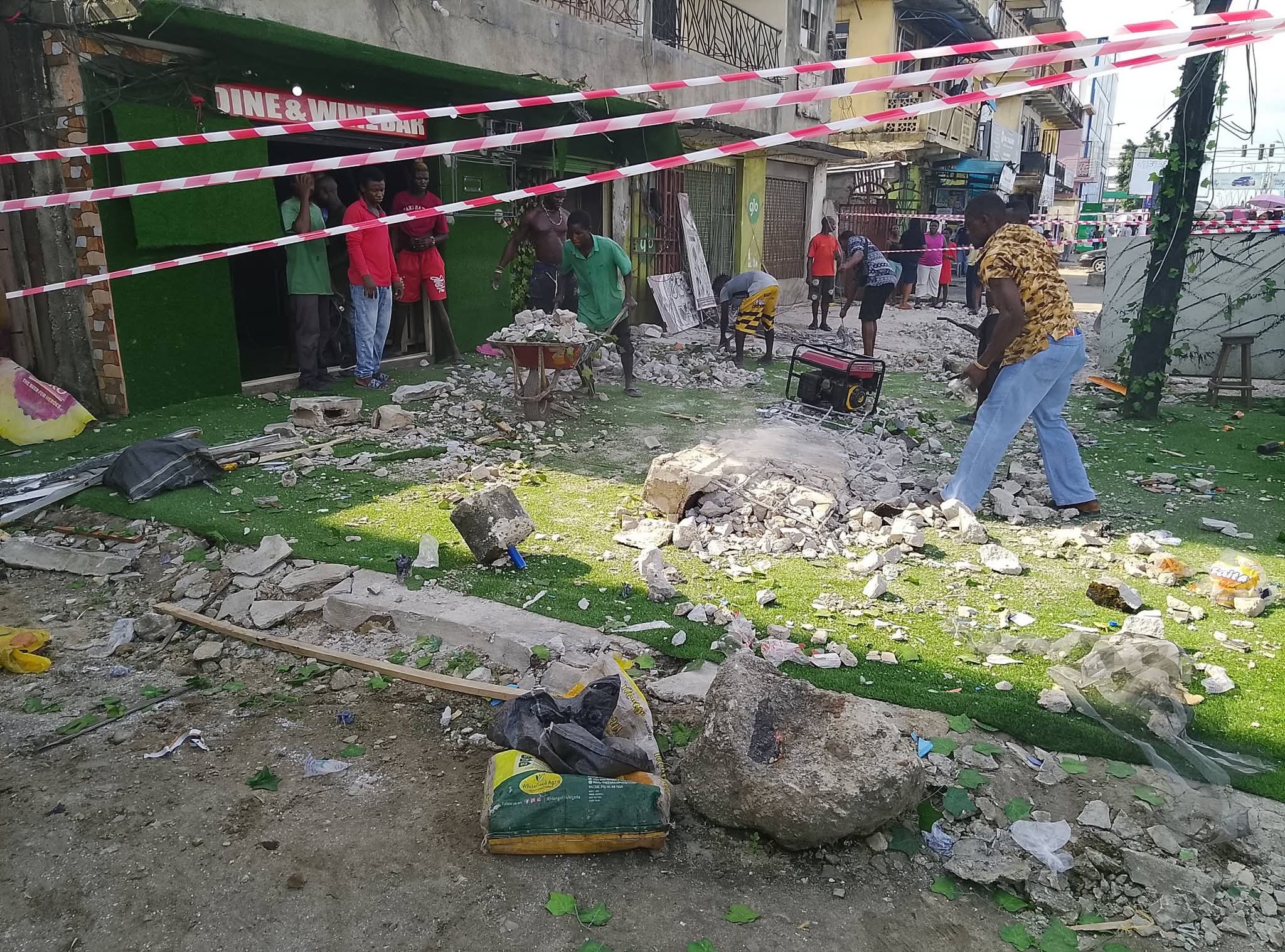 Four injured as part of 60-year-old building collapses in Rivers