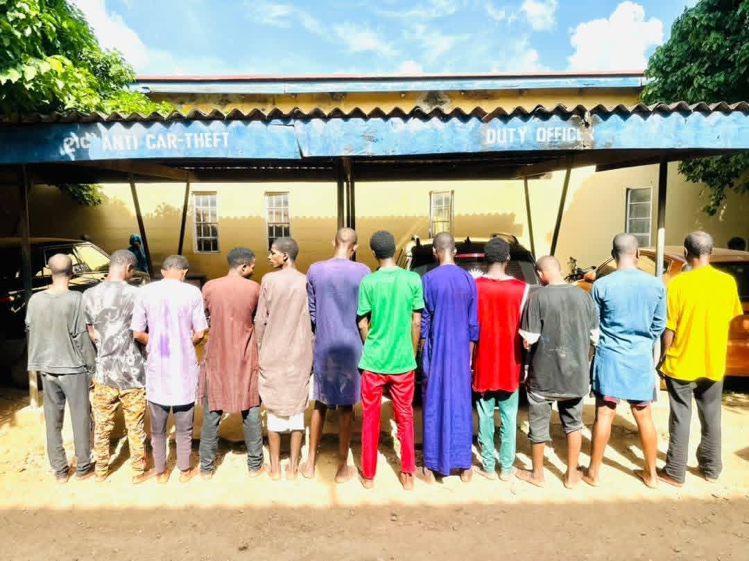 Police arrest eight suspected kidnappers and four informants, recover AK-47 rifles in Kaduna