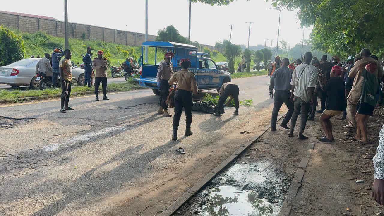 Female Corps member dies as truck rams into vehicles, motorcycle in Ibadan