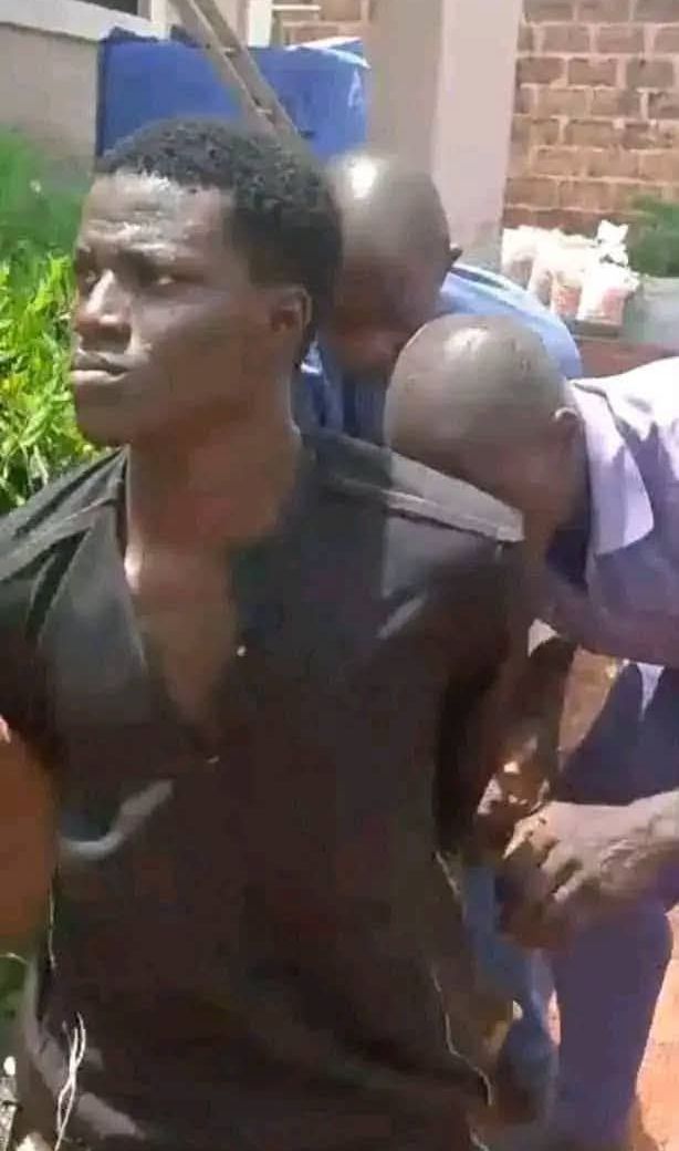 “I am the only son of my mother” - Young man begs for mercy before being attacked by mob over alleged cable theft in Kogi