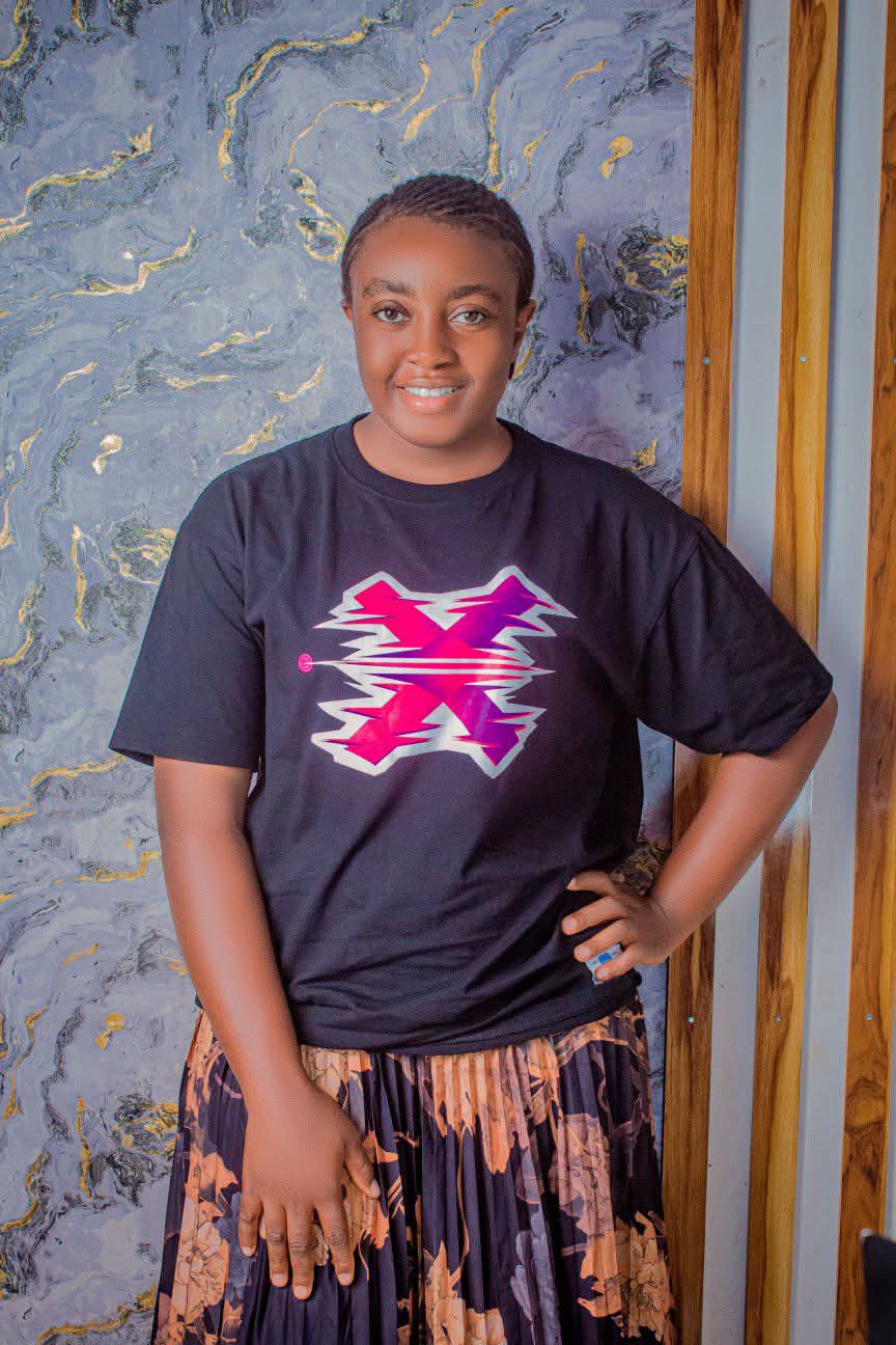 You are a shame and disgrace to your Creator - Nigerian woman tells women who use attachments, perfume, makeup