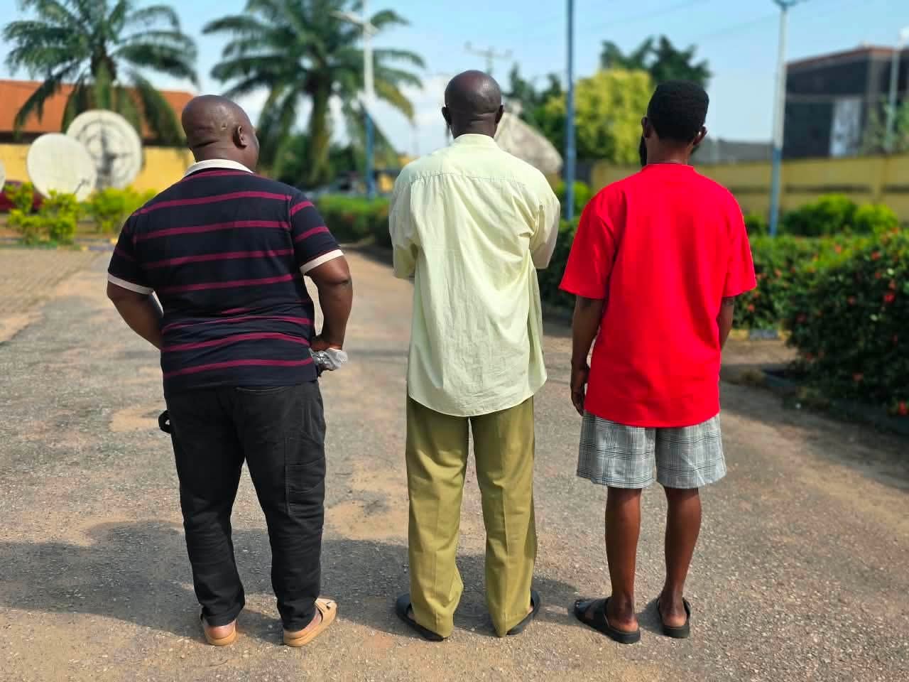 Delta police arrest 3 suspected fraudsters for impersonating top govt officials, defrauding community leader