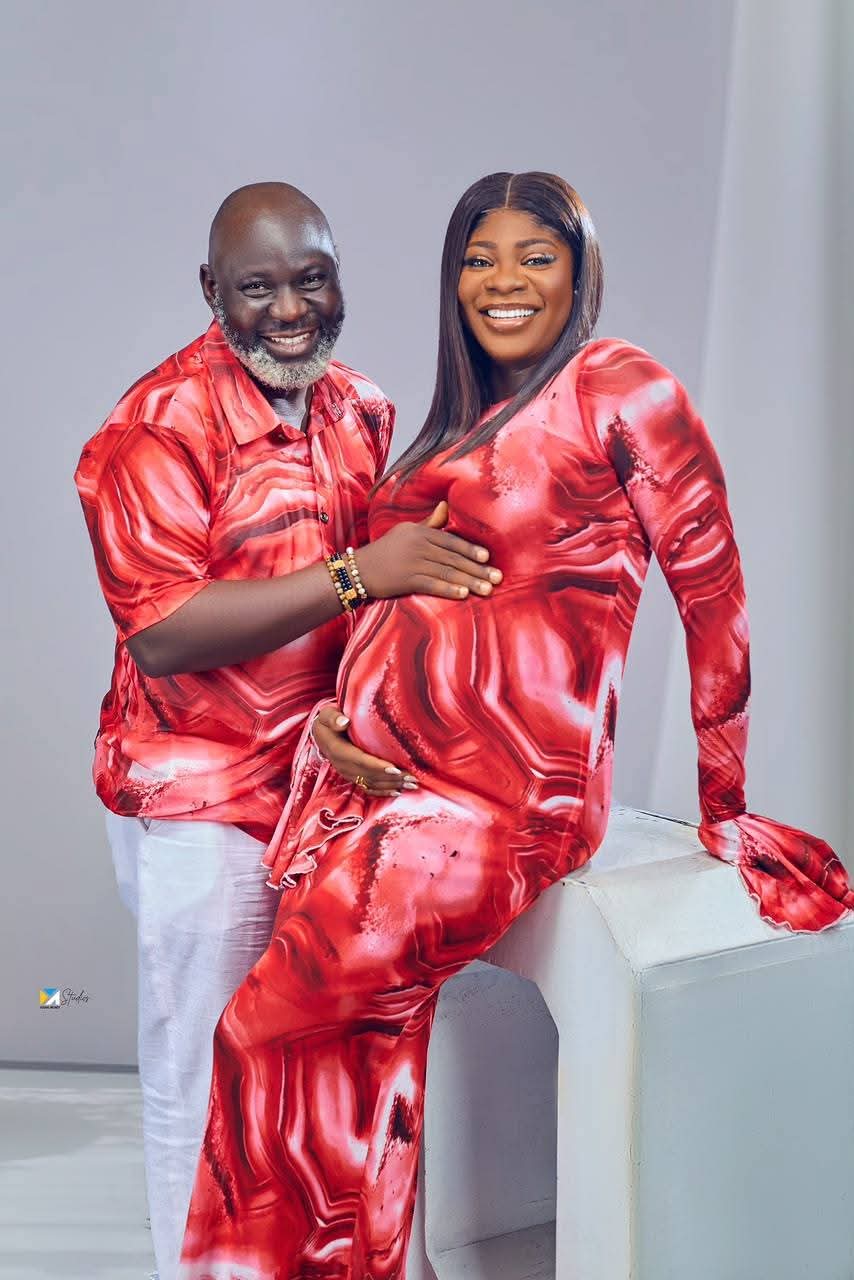 Couple welcome FIRST child after 19 years of waiting 3 Couple welcome FIRST child after 19 years of waiting