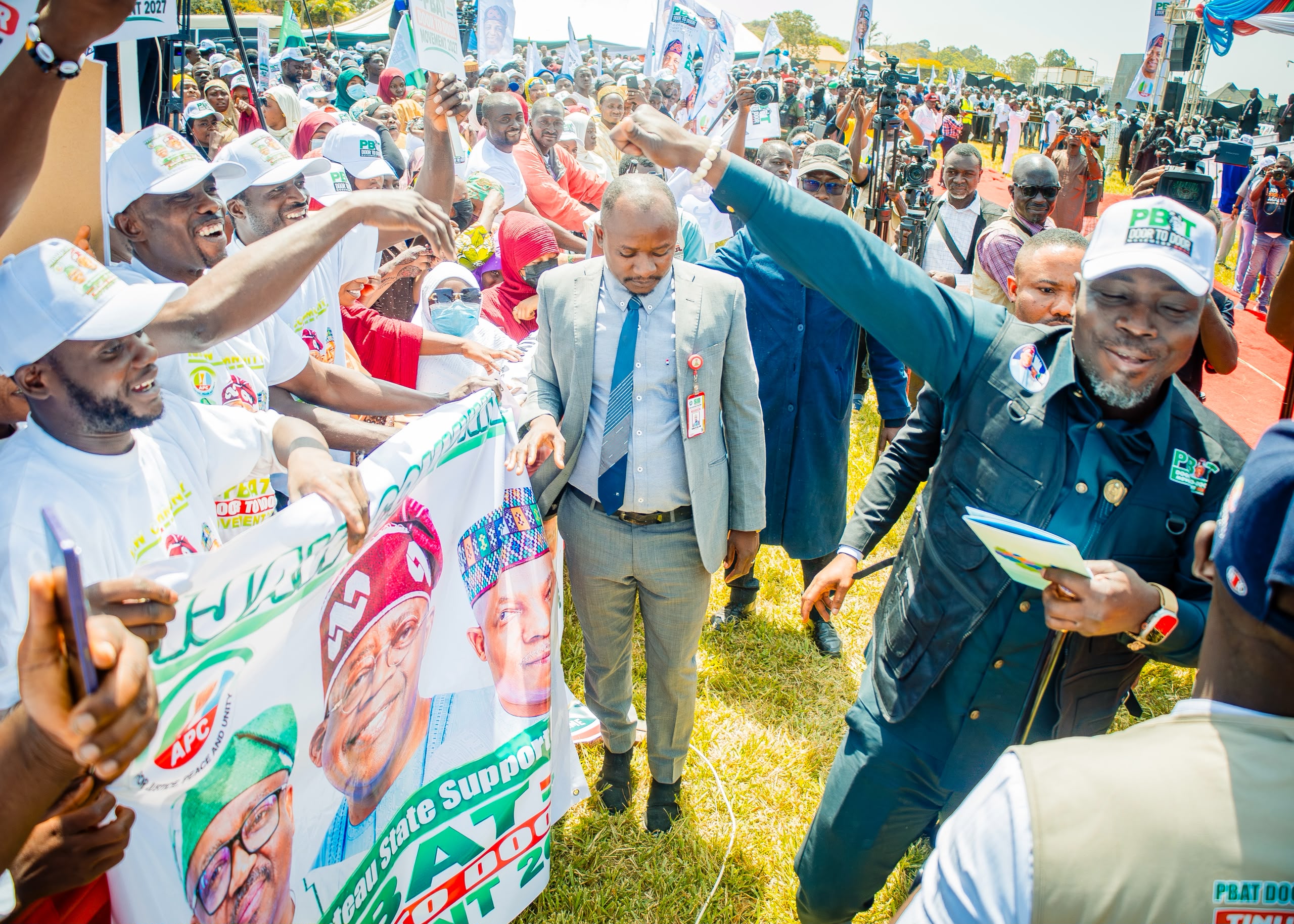 Tompolo Donates 25 Campaign Vehicles As Governor Mutfwang, Apc Chairman Yilwatda Inaugurate Pbat Door-To-Door Movement In Jos
