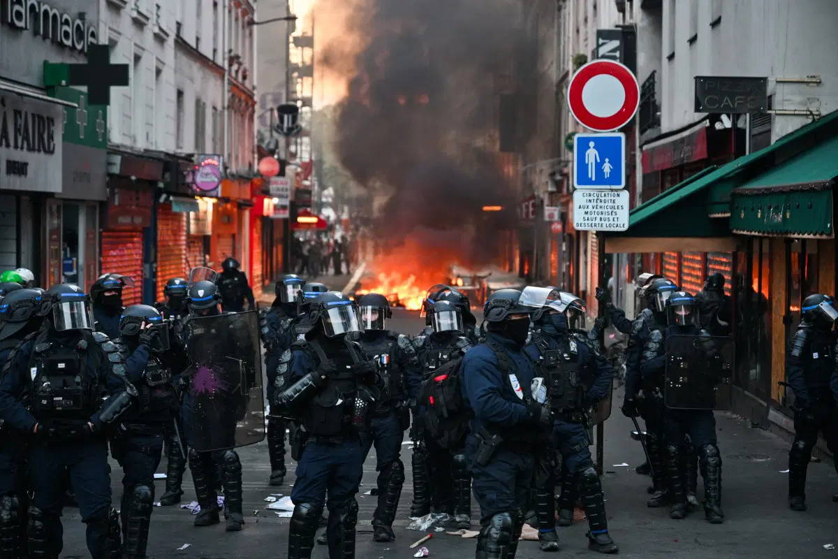 Marseille bans daytime gatherings following nationwide cost-of-living unrest in France (video)