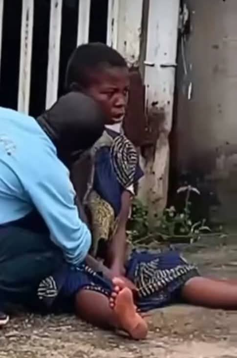 Man approaches m�ntally ill woman and pulls out her br�@st to s$ck in shocking video
