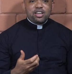 Catholic Priest condemns the Anambra State government for 