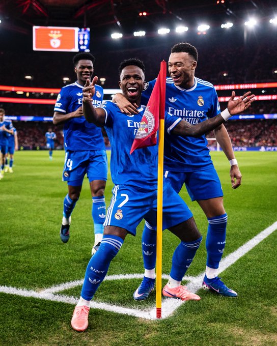 Real Madrid footballer, Trent Alexander-Arnold condemns alleged r@cist abuse of Vin�cius J�nior (videos)