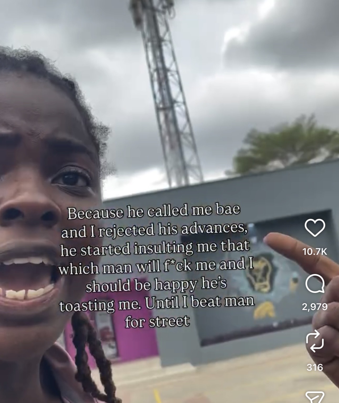 Lady confronts man who allegedly made a b@d comment about her body after she rejected his advances