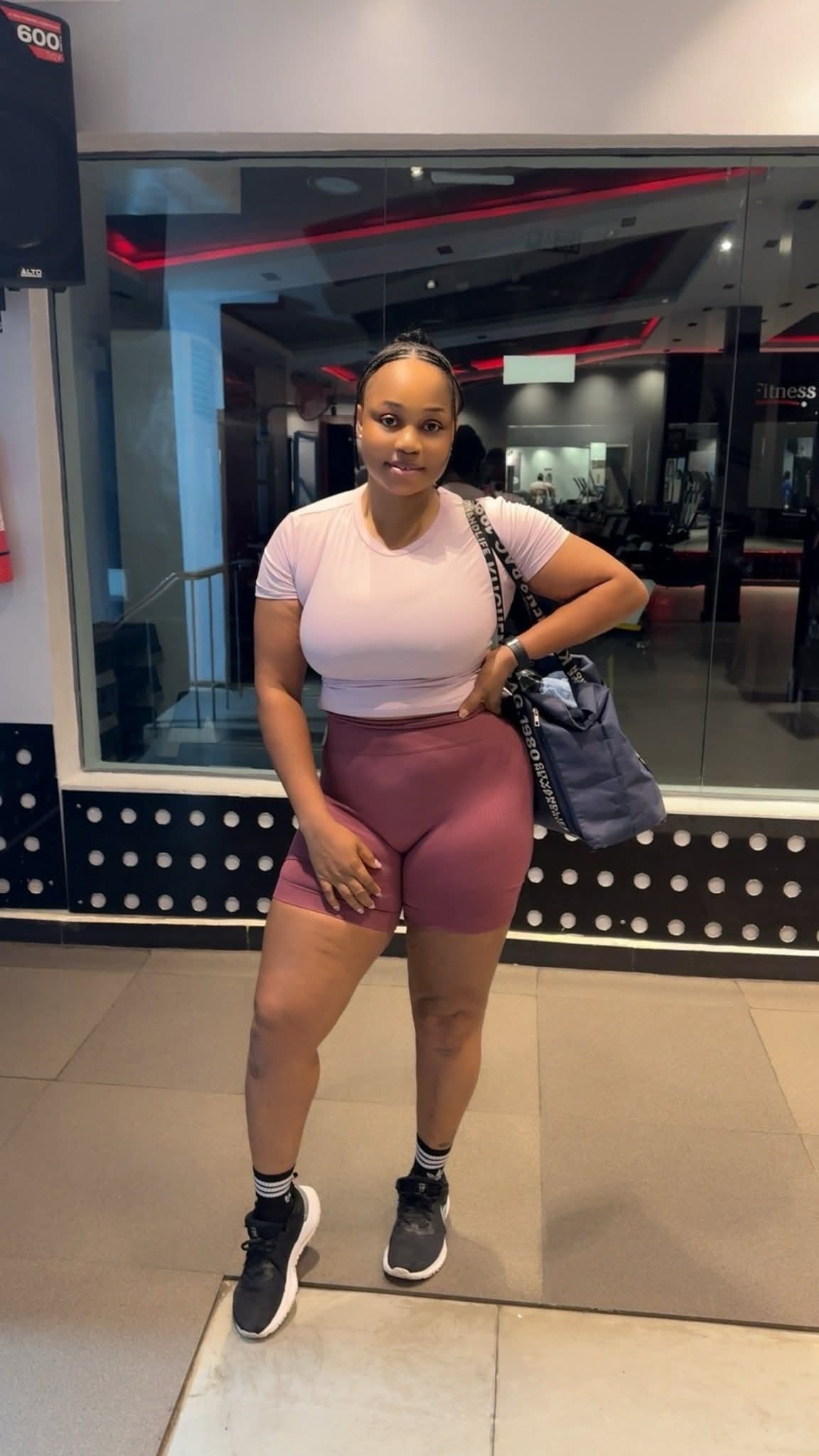 Nigerian lady advises men on how to sustain their marriage 
