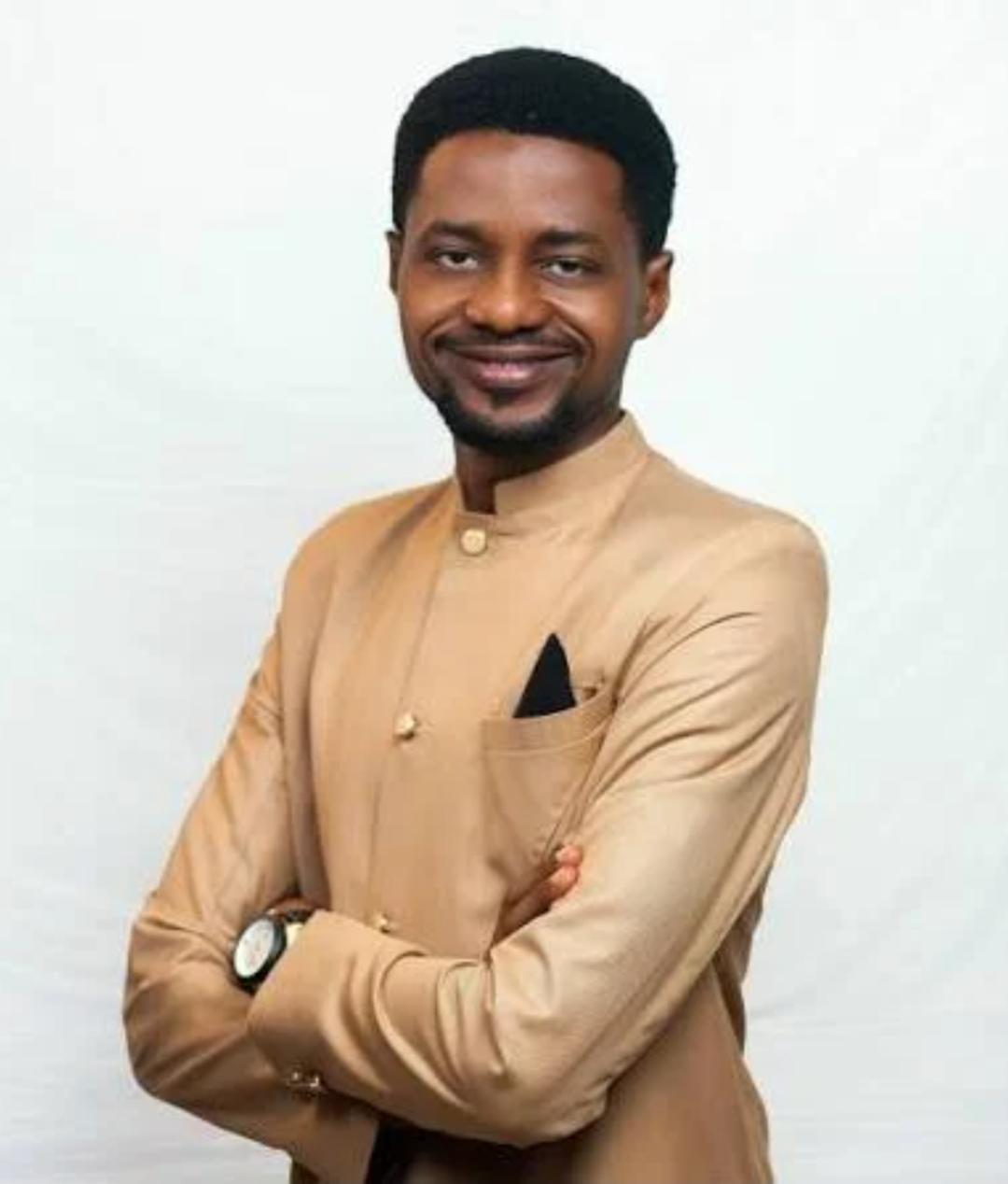 “I deeply regret my actions” — Pastor apologises to women he dated before marriage