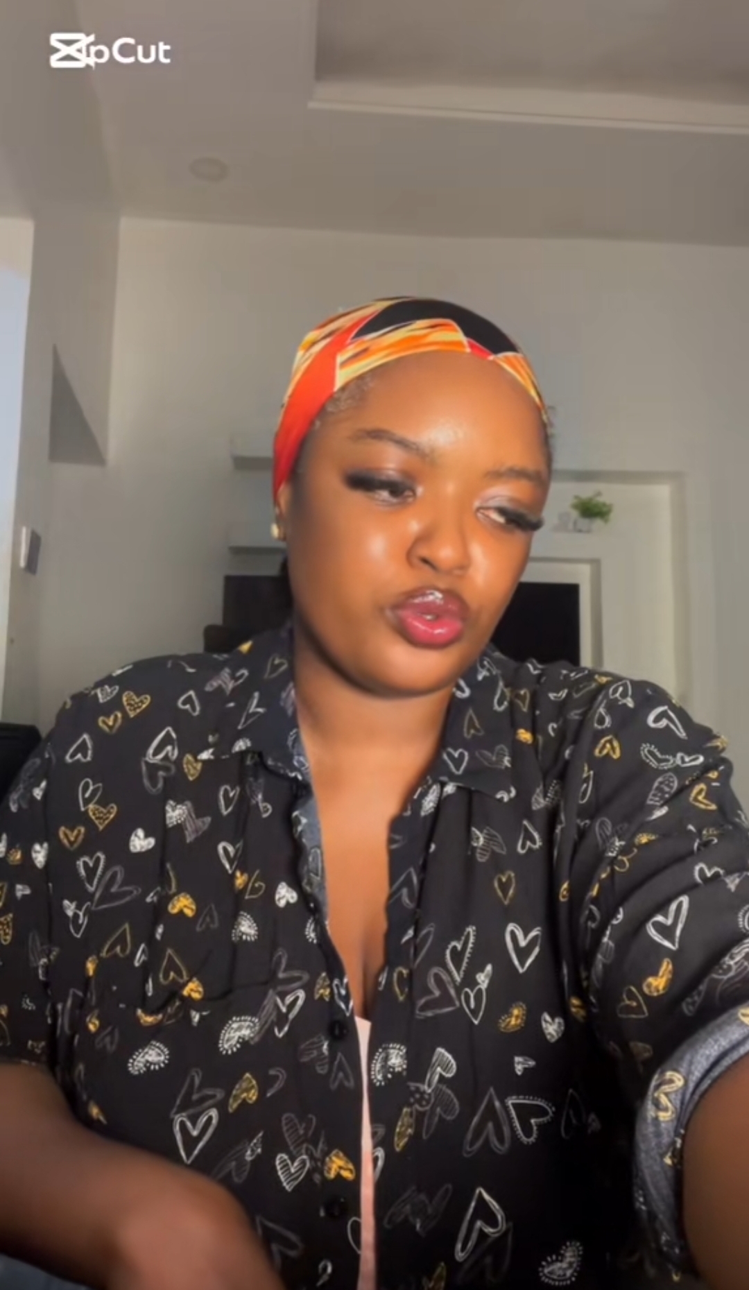 “We started speaking in tongues and they didn’t see us” — Lady recounts how armed r0bbers allegedly failed to see her and friends during r0bbery