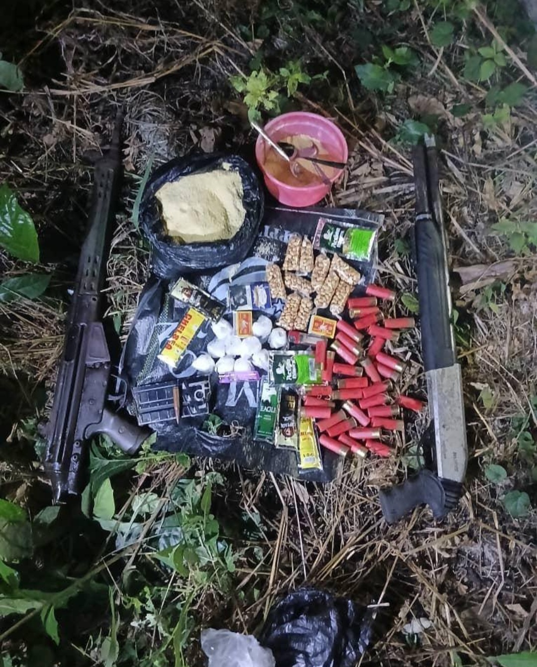 Hoodlums abandon their soaked garri, groundnut and ammunition while fleeing from Delta police
