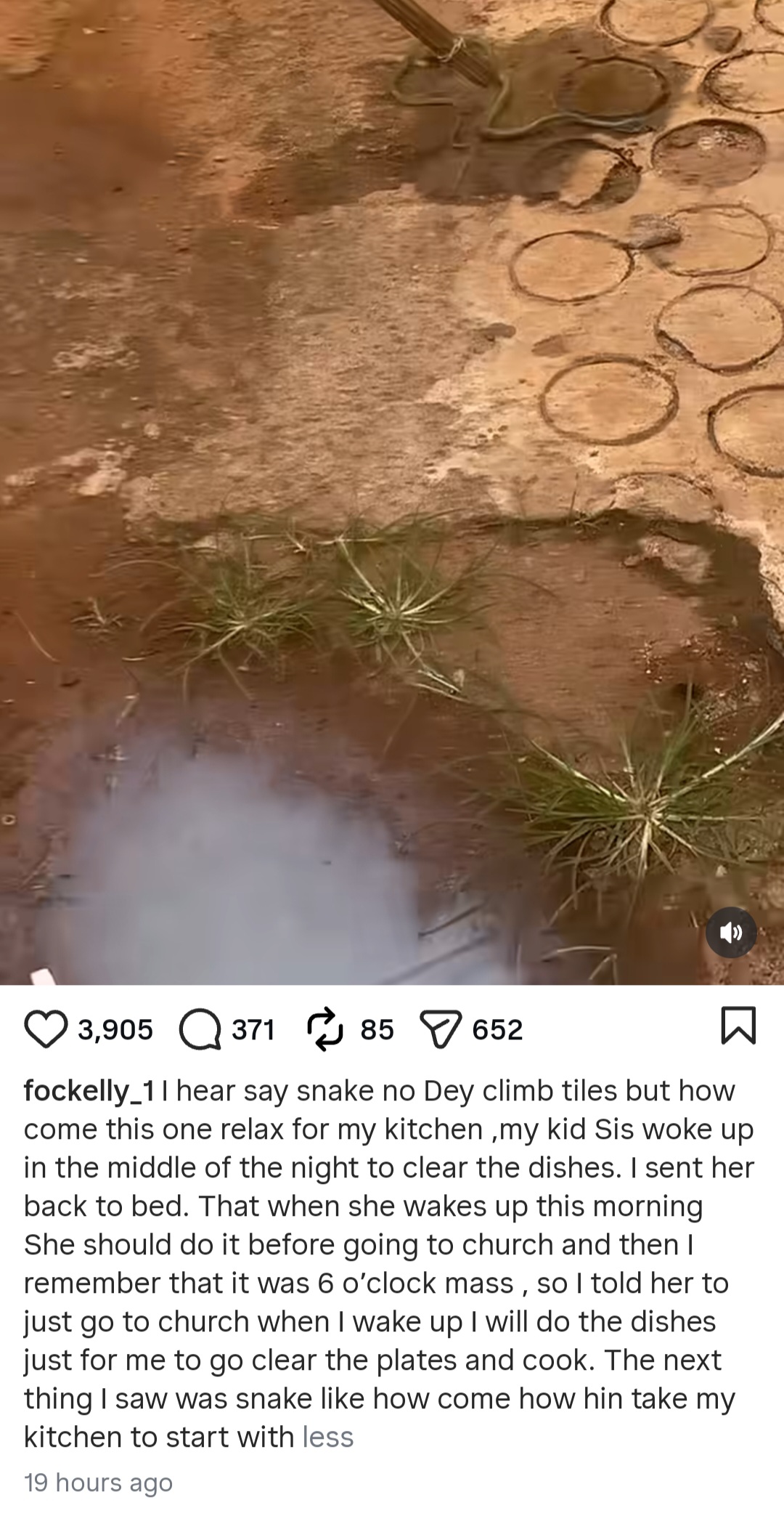 Actress Kelly Kosisochukwu in shock as she finds snake hanging in her kitchen (video)