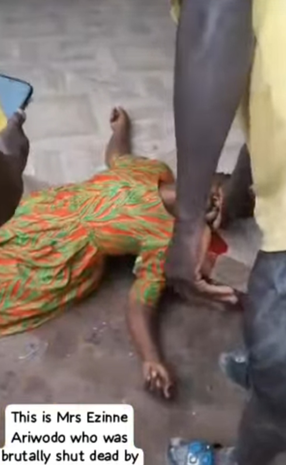 Fleeing murdÂ£r suspect found de@d inside bush