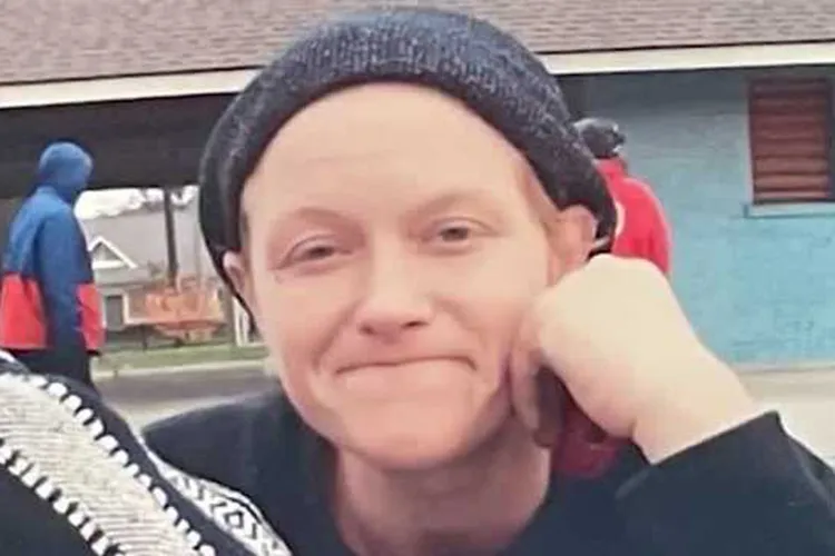 Woman k!lled after garbage truck's clawÂ accidentally picked her up and crushed her