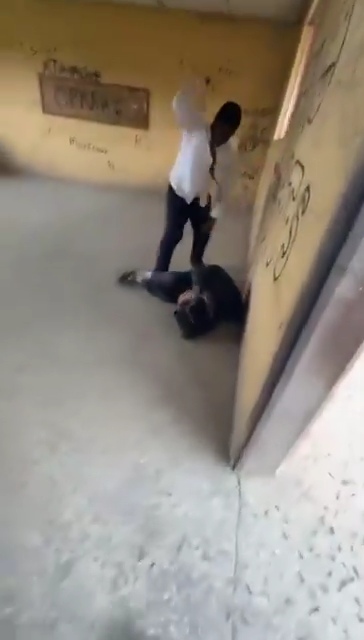 Outrage as h0rrific video shows secondary school seniors brut@lly bullying a junior student in Benin City