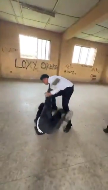 Outrage as h0rrific video shows secondary school seniors brut@lly bullying a junior student in Benin City