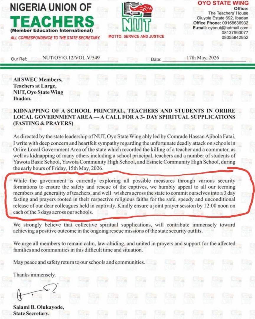 Netizens react as Oyo teachers call for three-days fasting and prayers for safe return of abd#cted teachers and pupils