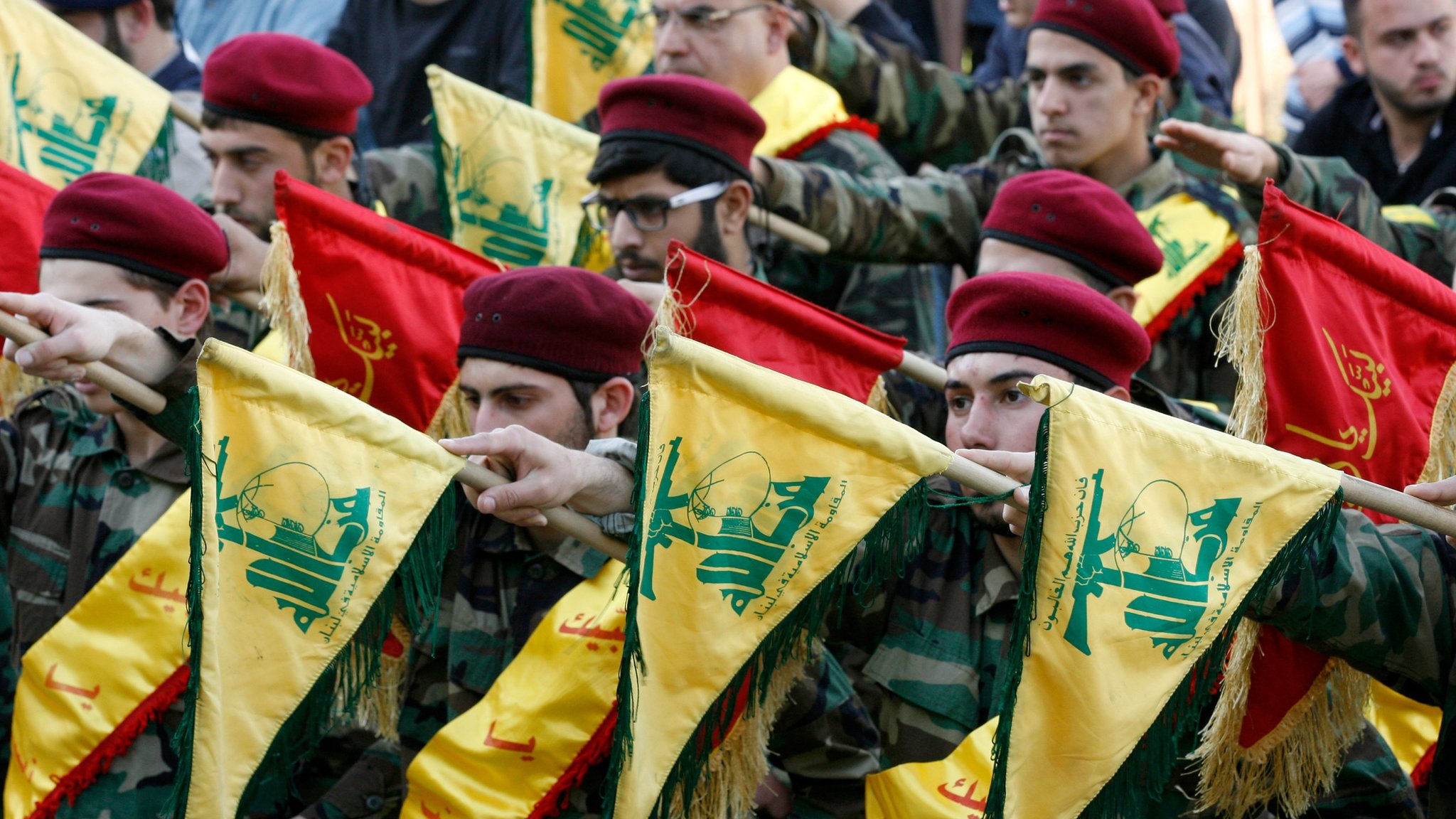 Iran war: Lebanon outlaws Hezbollahâs Militant groupÂ amid renewed Israeli strikes