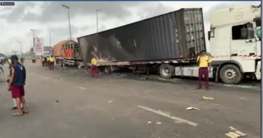 Eight casualties recorded in multiple-vehicle crash on Lagos-Ibadan expressway