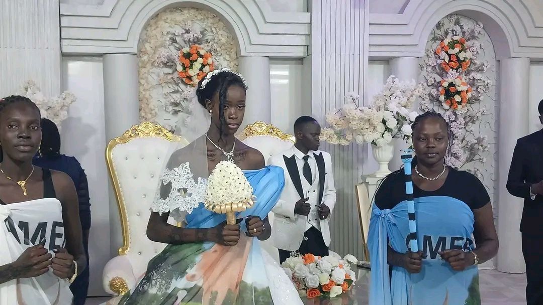 South Sudanese man weds bride after paying $77,000 dowry in cash, 297 cows and plots of land, defeating his competitor who offered $25,000, 158 cows (video)