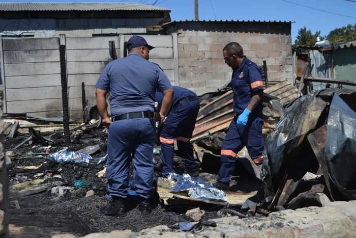 South African man burns his wife and two children to d8ath before taking poison
