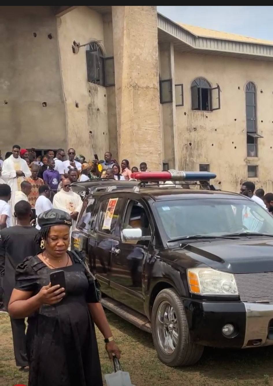 Singer bitten to de@th by snake in Abuja laid to rest (photos/video)
