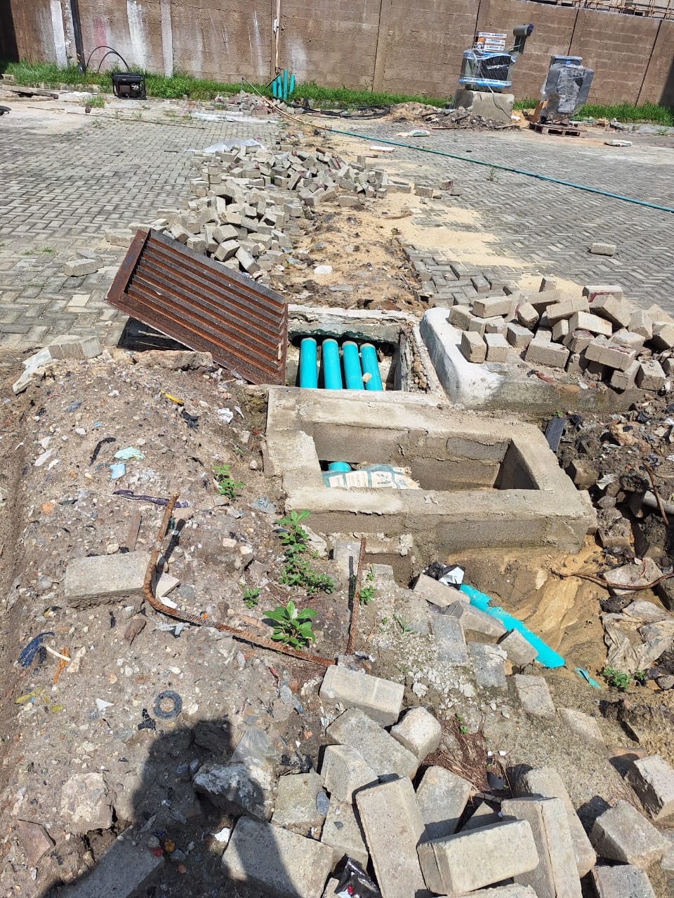 Concerned subscribers/residents of the Greater Lagos County Apartments, Obele-Oniwala, Surulere write open letter to Governor Sanwo Olu over Megamound Investment