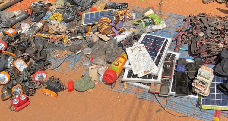 Edo police arrest 11 suspected kidnappers as 18-year-old girl stages own kidnap in Ekpoma, demands N10m ransom from her family