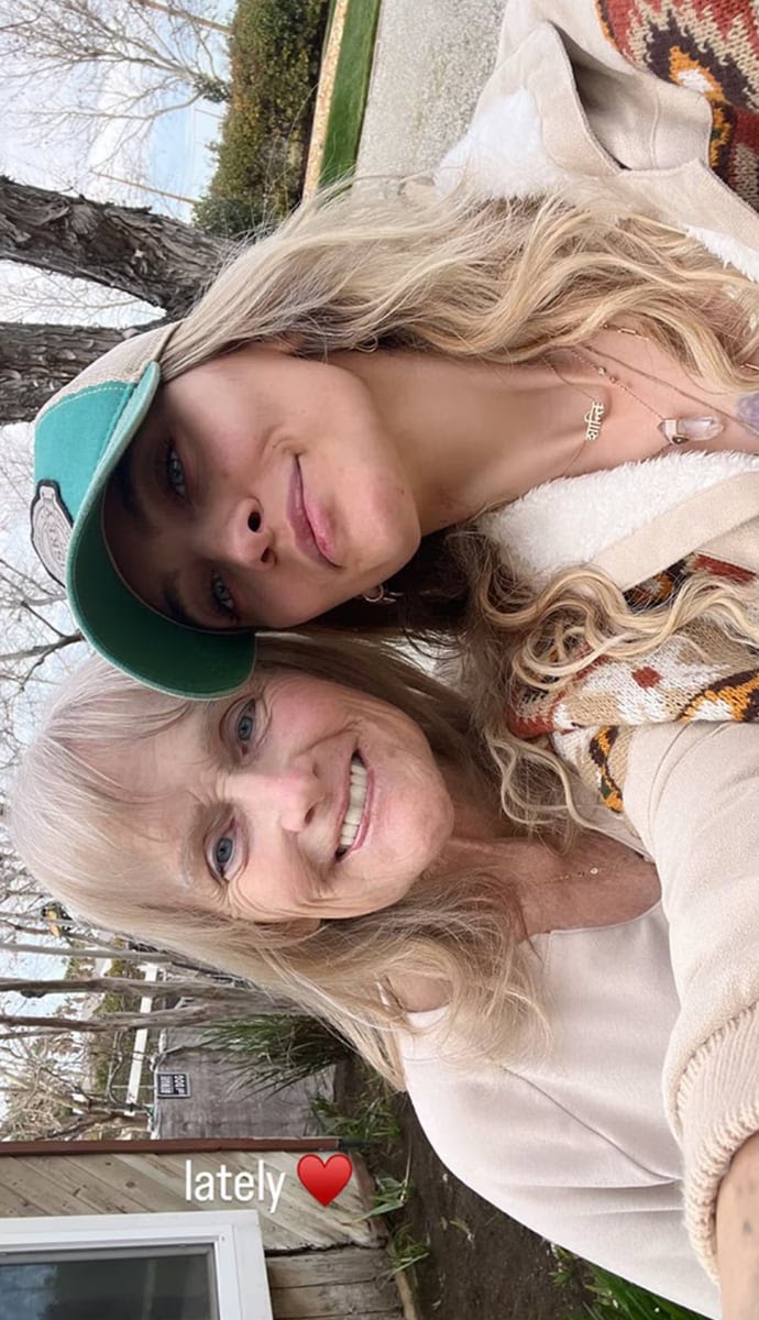 Michael Jackson's daughter, Paris Jackson reunites with mom Debbie Rowe in rare family photos
