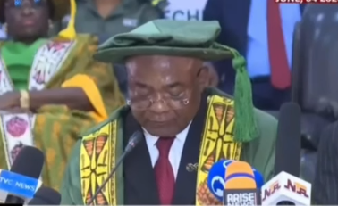 Moment Imo state governor, Hope Uzodinma, struggled with English word during public lecture (video)