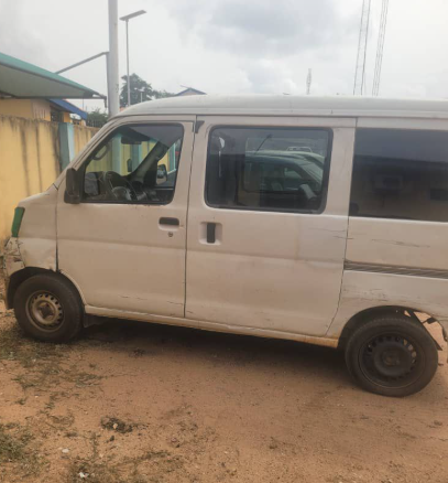 Police apprehend retired and serving police officers who harass and extort Edo residents