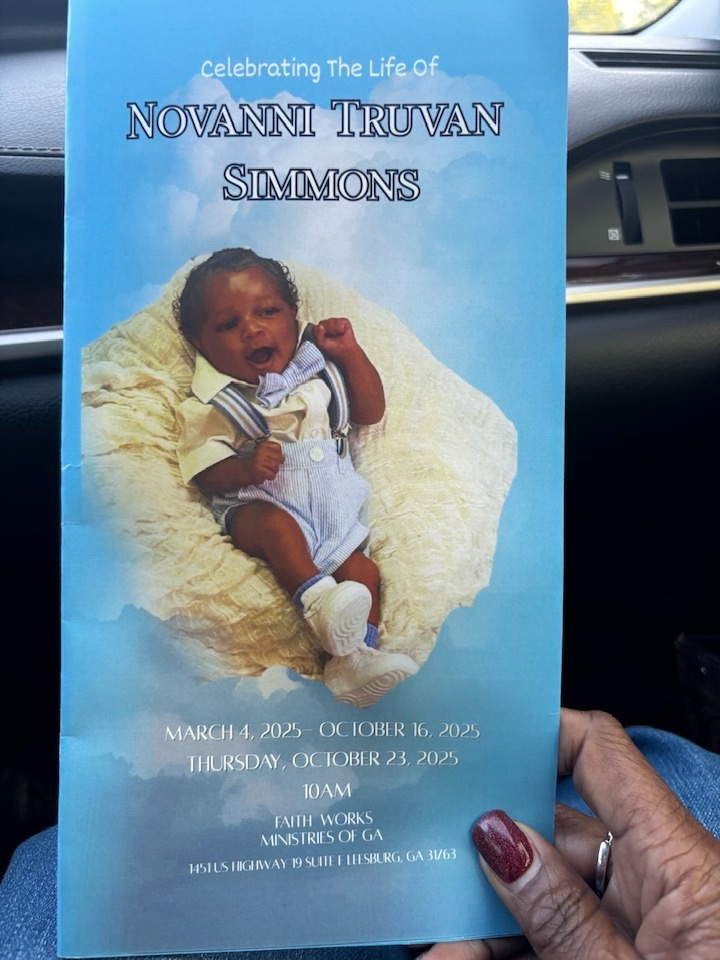 Mum accused of leaving her 7-month-old son to di� in hot car while she worked