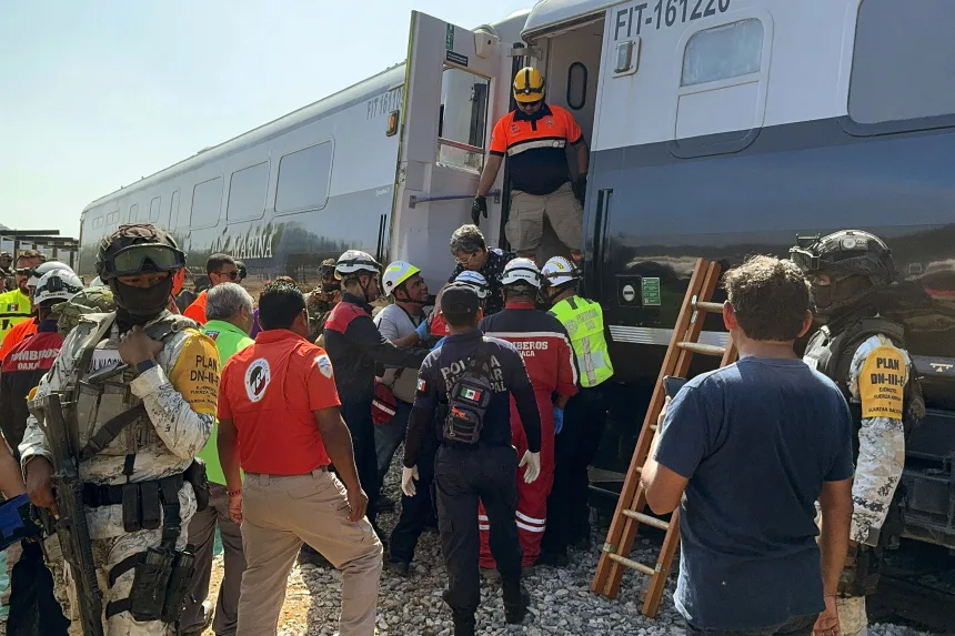 At least 13 d3ad after Mexicoâs Interoceanic Train derails