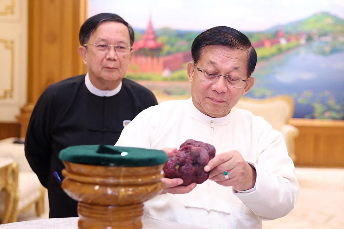 Massive 5-pound, 11,000-carat rare ruby discovered by miners in war-torn Myanmar