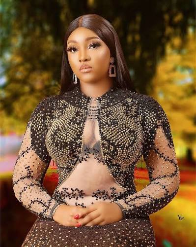 âIJGB please go back, abegâ â actress Gifts Anizoba fumes over traffic, says âbig cars, empty pocketsâ are blocking Lagos roads
