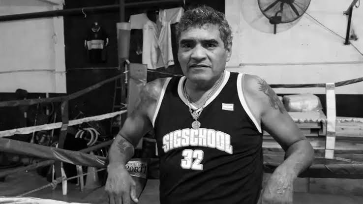 Former world champion boxer Jorge 'Locomotora' Castro dies at 59 after suffering heart attack