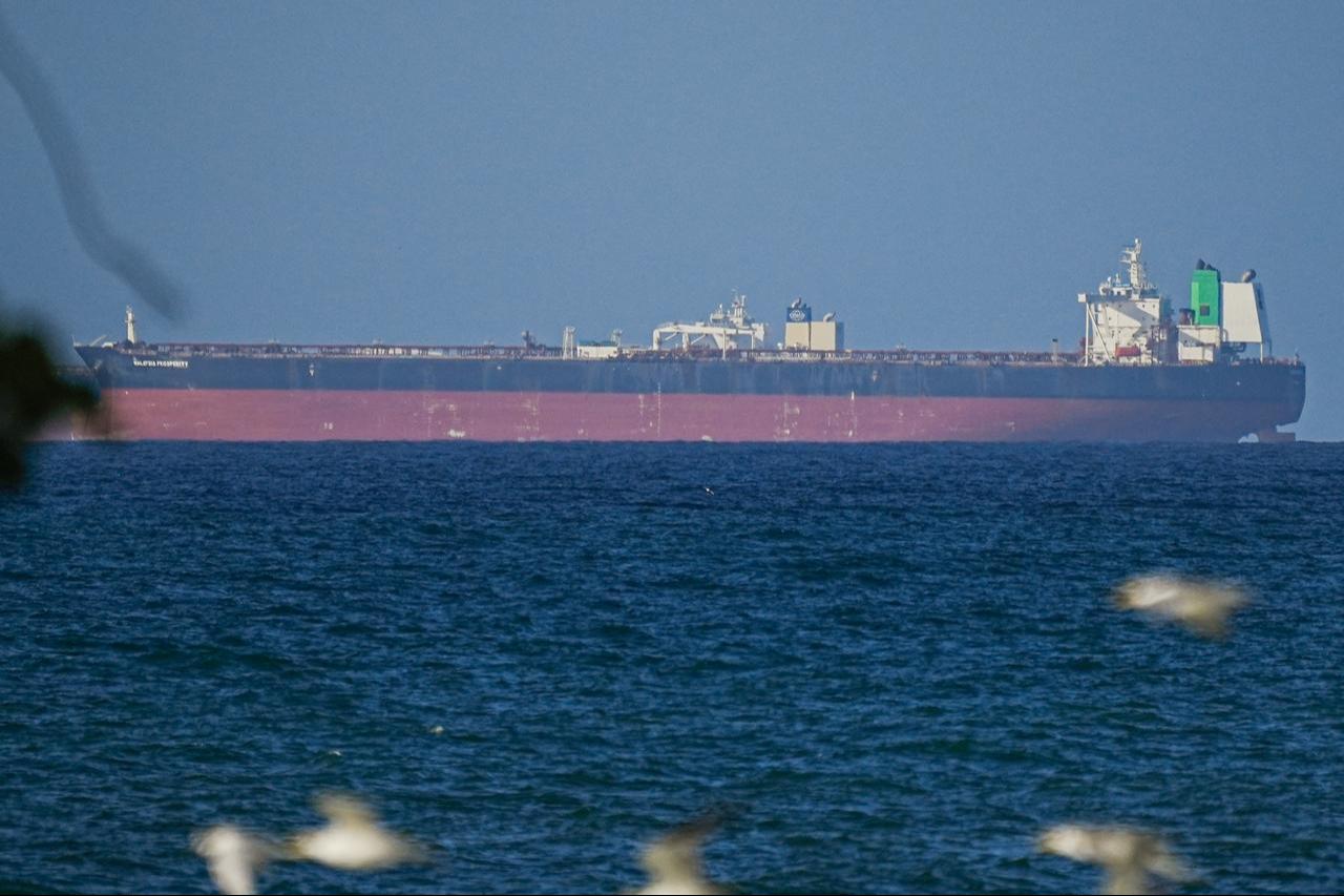 Iran collects initial revenue from Strait of Hormuz shipping tolls