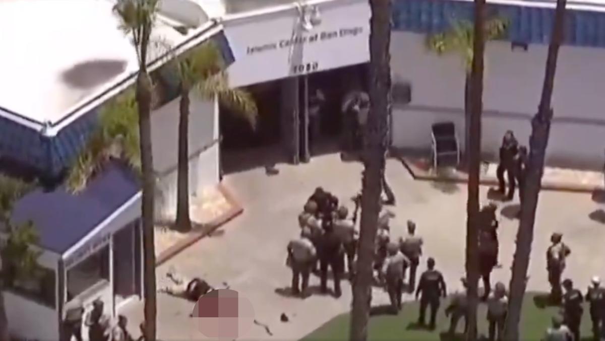 5 de@d, including 2 shooters after active shooter situation at San Diego mosque, schools evacuated