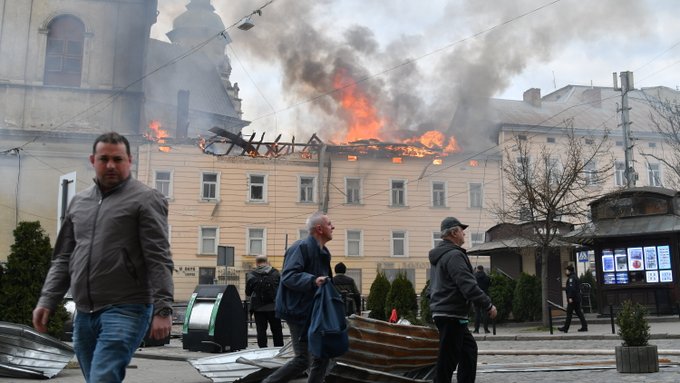 Russia fires nearly 1,000 drones at Ukraine in one of the warâs largest attacks